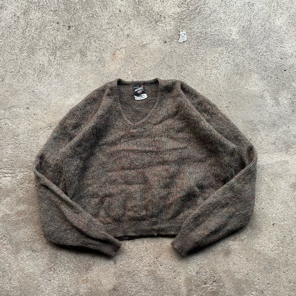1950s Mohair Cozy Gray V-Neck Sweater